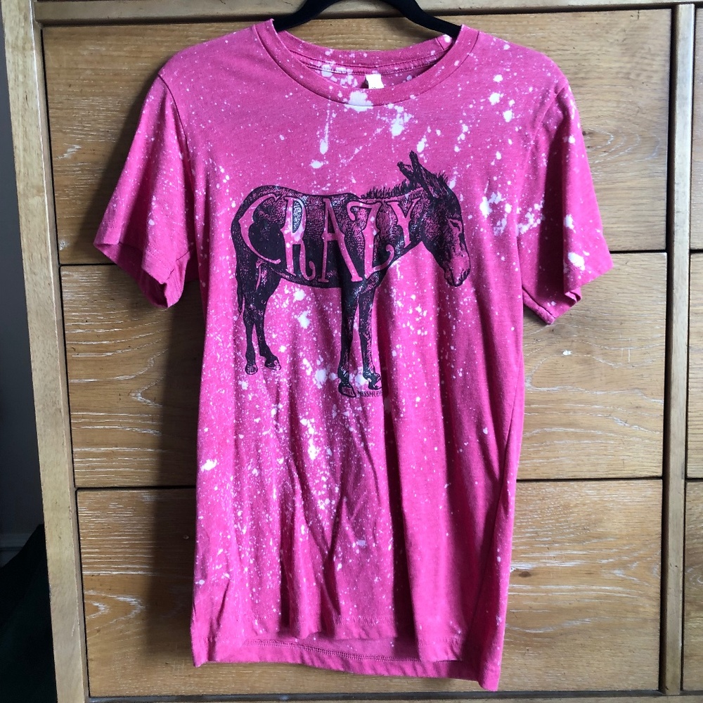 Women’s short sleeve graphic t shirt, small